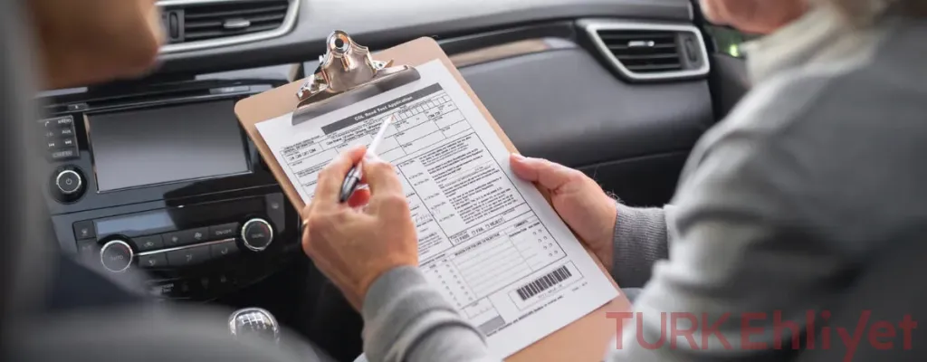 أخطاء كارثية تسبب الرسوب الفوري في امتحان القيادة العملي بتركيا