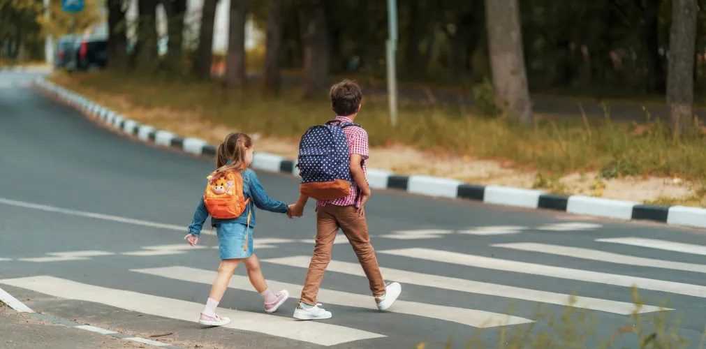 مخالفة عدم إعطاء الأولوية للمشاة 2026: الكاميرات الذكية وغرامة الـ 4,500 ليرة