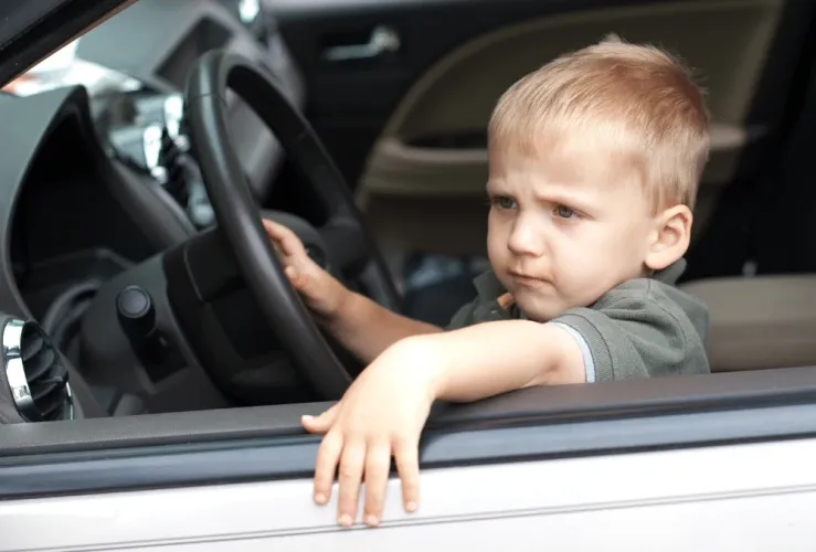 فترة "السائق المبتدئ" (Aday Sürücü): الأخطاء الـ 3 القاتلة التي تسحب رخصتك للأبد