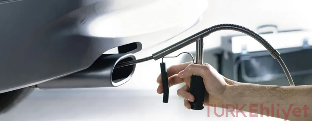 فحص العادم (Egzoz Muayenesi) 2026: الغرامة التي تلتقطها الكاميرات!