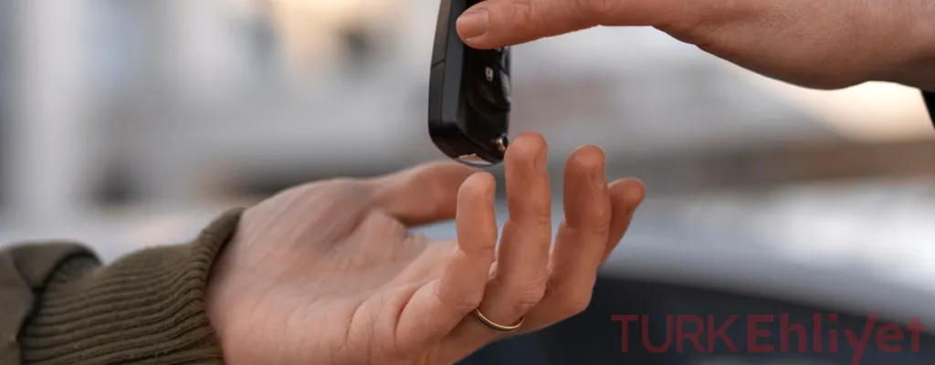 الفرق بين "Ruhsat Sahibi" و"الوكالة": لماذا لا تشتري سيارة بوكالة فقط؟