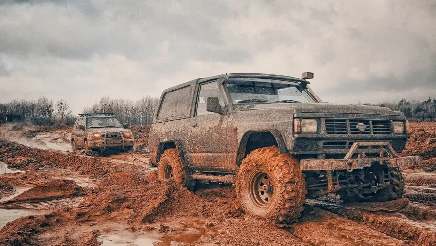 أماكن الـ "Off-Road" القانونية بالقرب من إسطنبول: غابات بلغراد وكليوس (دليل 2026)