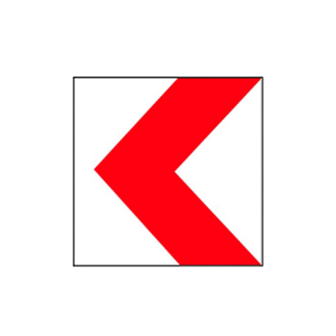 Devam eden tehlikeli viraj yön levhası