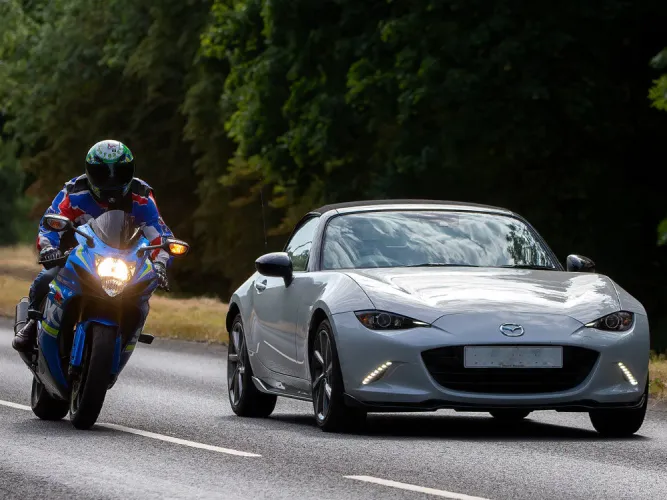 أيهما أفضل في إسطنبول: شراء سيارة أم موتور؟