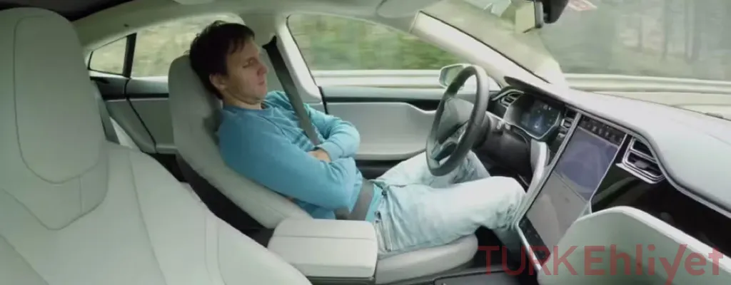 هل ستجعلنا السيارات ذاتية القيادة ننام خلف المقود؟