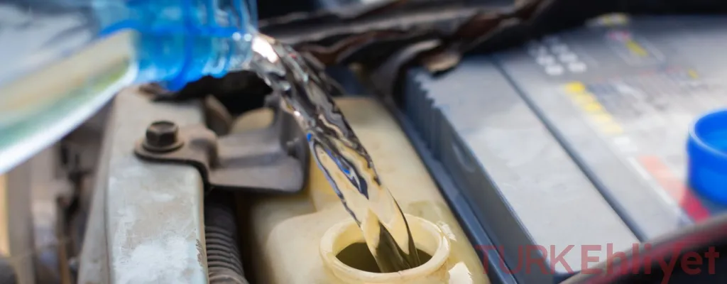 ماذا يحدث لمحرك السيارة عند وضع الماء بدل الزيت؟ أخطاء خطيرة يجب تجنبها