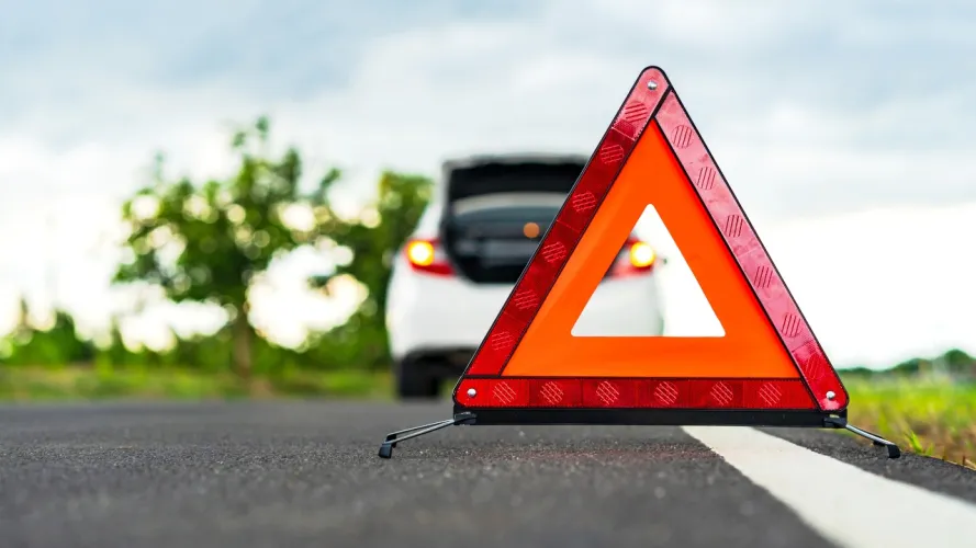 Arabada Acil Durum Varsa Ne Yapmalısın? (Hasta veya Hamile ile) – Türkiye’de Sürücüler İçin Rehber