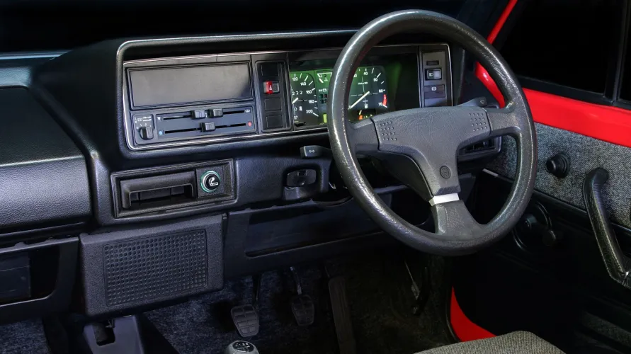 Teknolojiyle Birlikte Arabalardan Kaybolan İlginç Şeyler… Hatırlıyor musun?