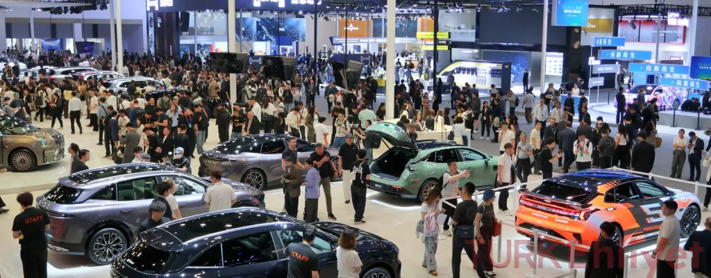 Pekin Otomobil Fuarı 2026'nın En Güçlü Elektrikli Otomobilleri: 1000 Beygir Gücünü Aşan Modeller